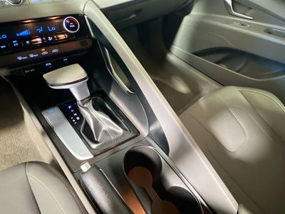 2024 Hyundai Elantra - Photo 22