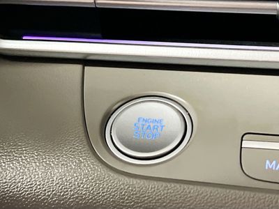 2024 Hyundai Elantra - Photo 20