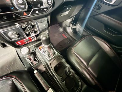 2022 Jeep Gladiator - Photo 22