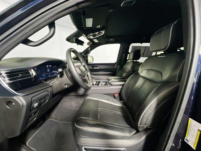 2024 Jeep Grand Wagoneer - Photo 12