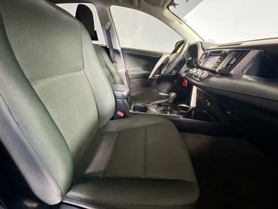 2018 Toyota RAV4 - Photo 24
