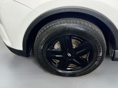 2018 Toyota RAV4 - Photo 11