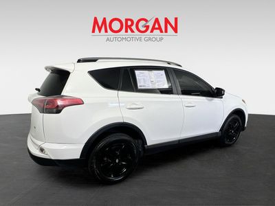 2018 Toyota RAV4 - Photo 3