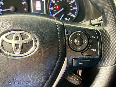 2018 Toyota RAV4 - Photo 15