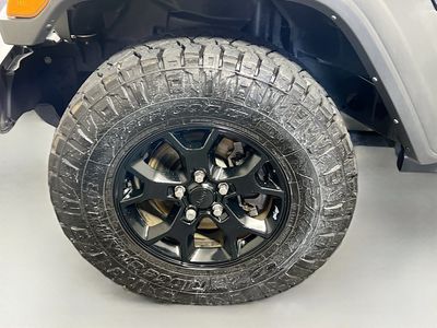 2021 Jeep Wrangler - Photo 11