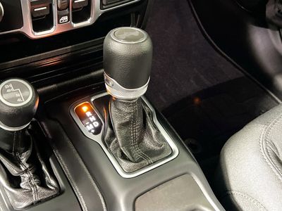 2021 Jeep Wrangler - Photo 21