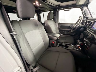 2021 Jeep Wrangler - Photo 25