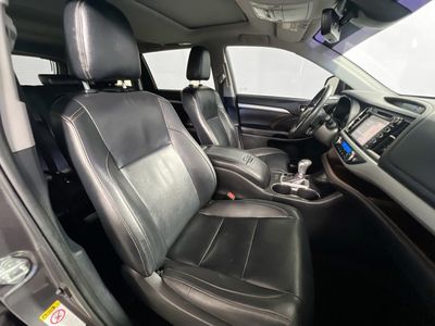 2019 Toyota Highlander - Photo 27