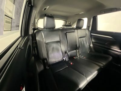 2019 Toyota Highlander - Photo 29