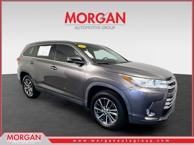2019 Toyota Highlander - Photo 1