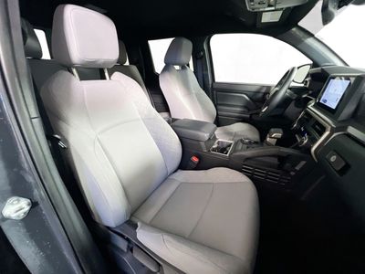 2024 Toyota Tacoma - Photo 27
