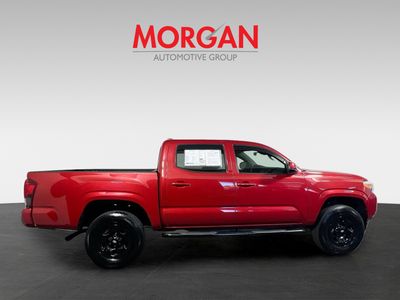 2018 Toyota Tacoma - Photo 2