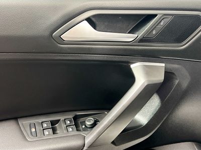2021 Volkswagen Tiguan - Photo 14