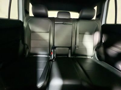 2021 Volkswagen Tiguan - Photo 29