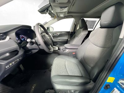 2020 Toyota RAV4 Hybrid - Photo 12