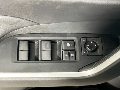 2020 Toyota RAV4 Hybrid - Photo 14