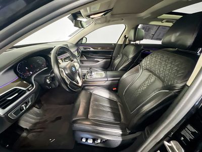2022 BMW 7 Series - Photo 12