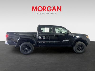 2021 Toyota Tacoma - Photo 2