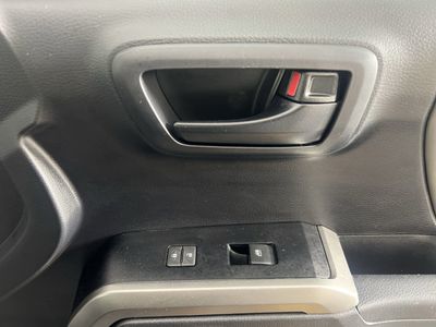 2021 Toyota Tacoma - Photo 26