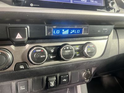 2021 Toyota Tacoma - Photo 21