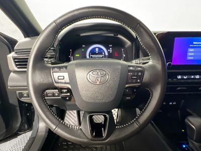 2026 Toyota Camry — photo 15 view