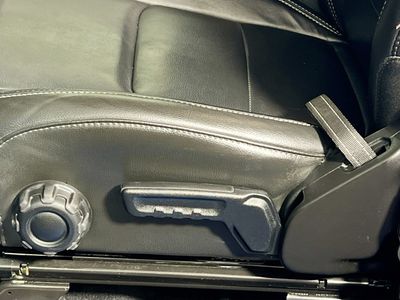 2022 Jeep Wrangler - Photo 13