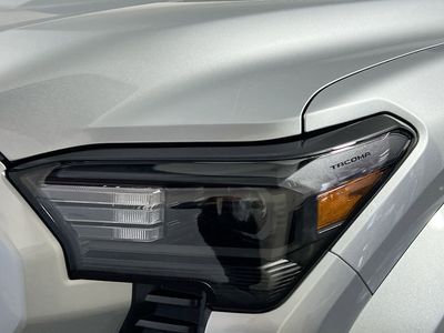 2026 Toyota Tacoma 4WD - Photo 9