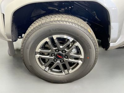 2026 Toyota Tacoma 4WD - Photo 11