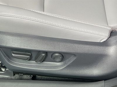 2026 Toyota Camry — photo 13 view