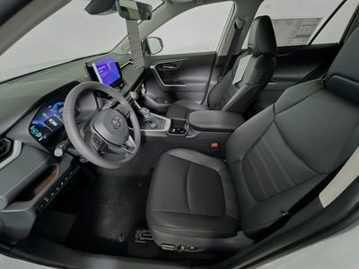 2024 Toyota RAV4 - Photo 12