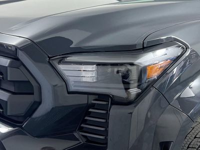 2025 Toyota Tacoma 4WD - Photo 9