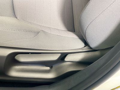 2026 Toyota Corolla - Photo 13