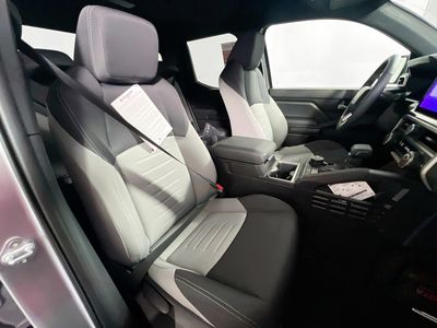 2025 Toyota Tacoma 4WD - Photo 27