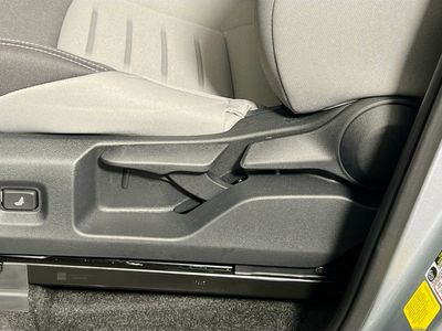 2025 Toyota Tacoma 4WD - Photo 13