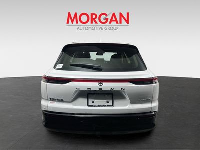 2026 Toyota Crown Signia - Photo 4