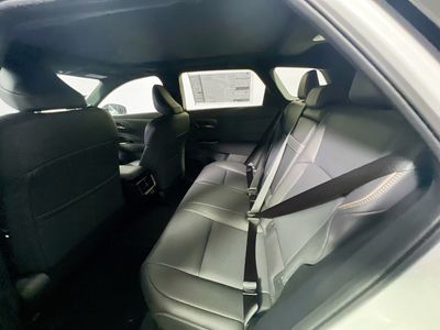 2026 Toyota Crown Signia - Photo 25