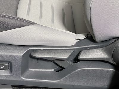 2026 Toyota Tacoma 4WD - Photo 13