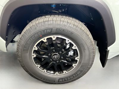 2026 Toyota Tundra 4WD - Photo 11