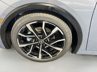 2026 Toyota Prius Plug-In Hybrid - Photo 11