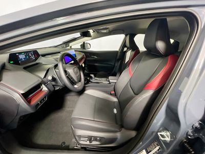2026 Toyota Prius Plug-In Hybrid - Photo 12
