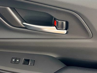 2026 Toyota Prius Plug-In Hybrid - Photo 28