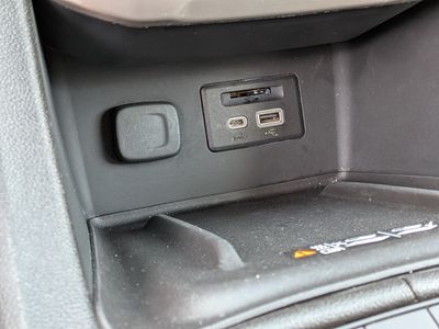 2023 GMC Acadia - Photo 31