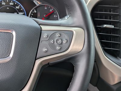 2023 GMC Acadia - Photo 26