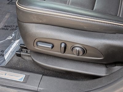 2023 GMC Acadia - Photo 22