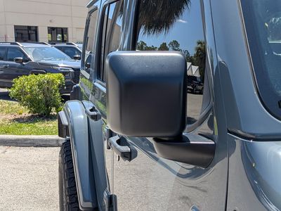2024 Jeep Wrangler — photo 12 view