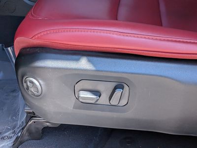 2024 Jeep Wrangler — photo 22 view