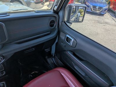 2024 Jeep Wrangler — photo 19 view