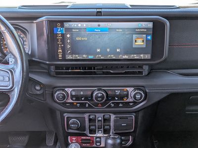 2024 Jeep Wrangler — photo 20 view