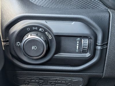 2024 Jeep Wrangler — photo 23 view