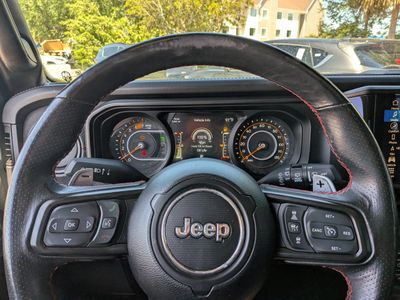 2024 Jeep Wrangler — photo 26 view